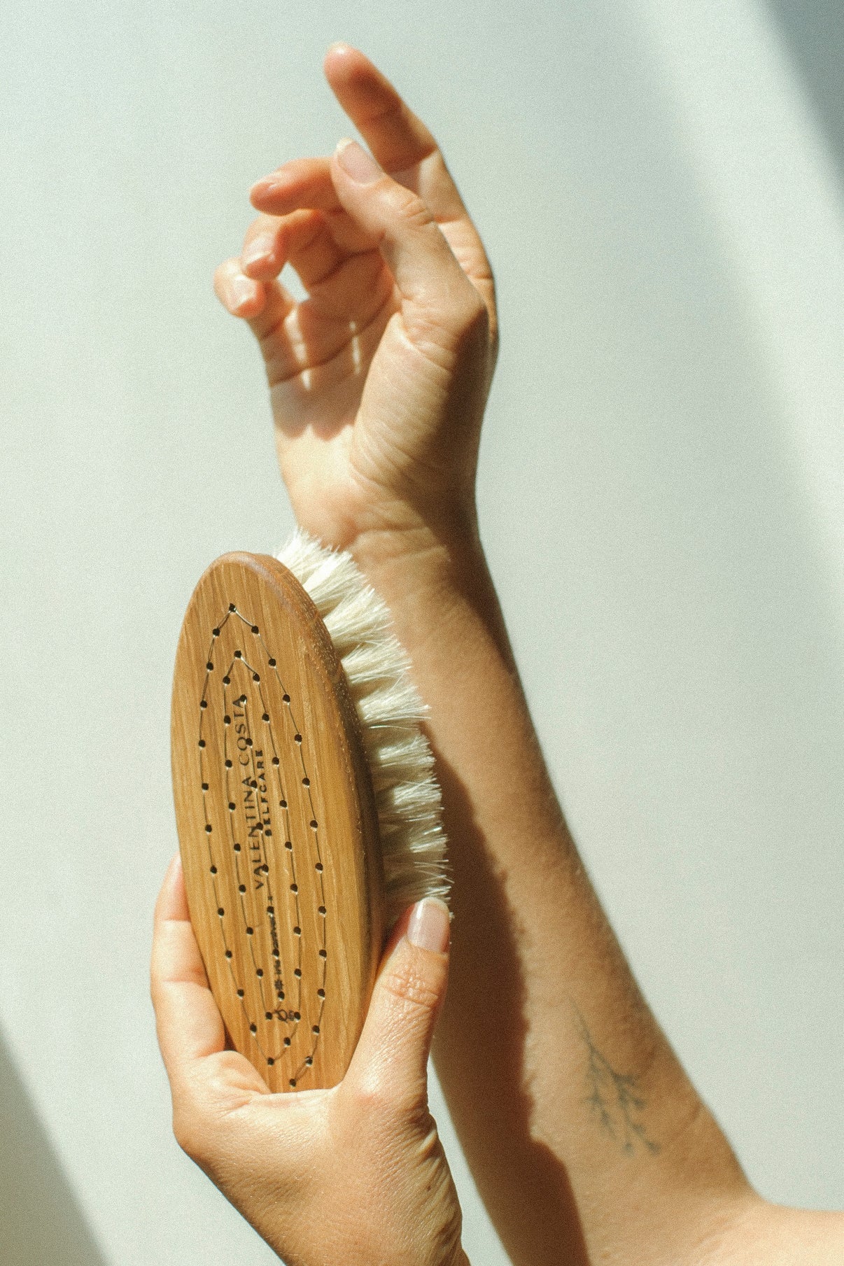 VENUS BODY BRUSH